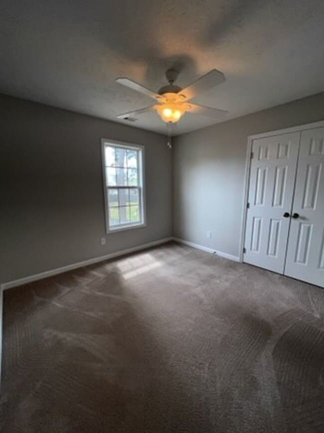 Building Photo - Spacious 4 Bed, 2.5 Bath Home in Cameron