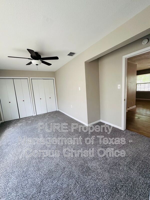 Building Photo - 538 Chase Dr