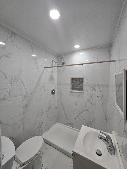 Building Photo - 28021 SW 142nd Ct