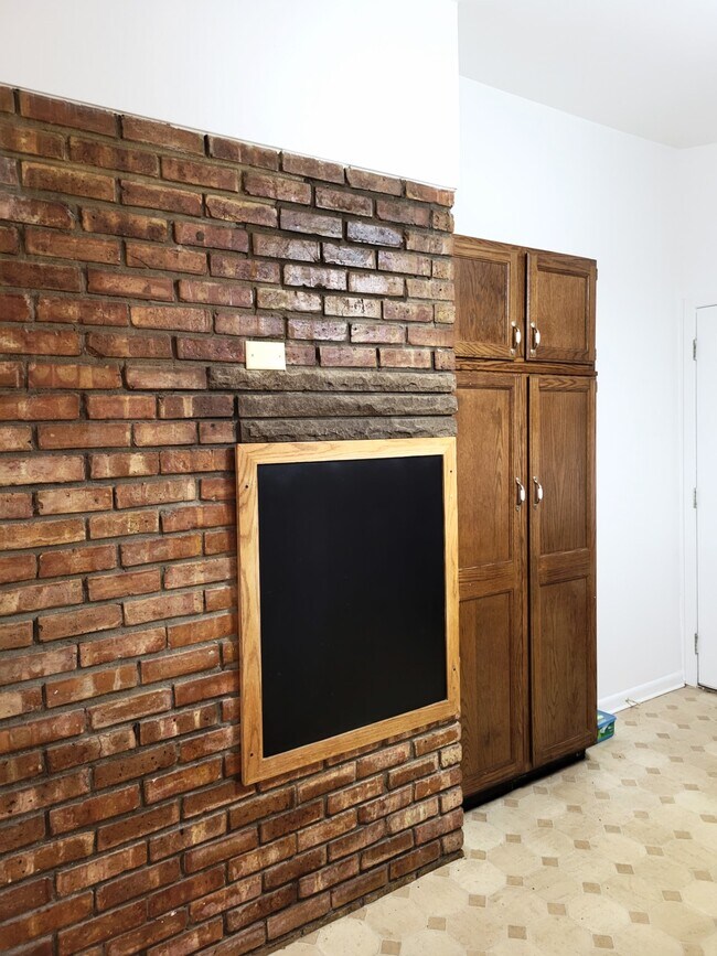 Building Photo - 609 Southland Ave