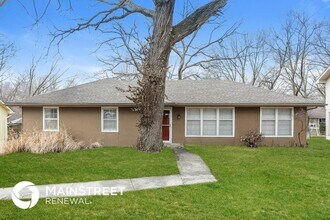 Building Photo - 5820 NW Aspen Ln