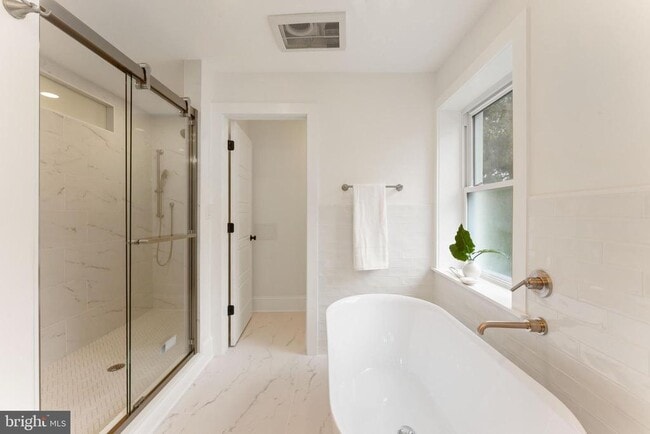 Building Photo - 209 Merion Ave