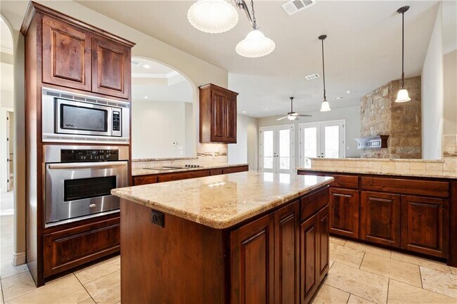 Building Photo - 1 Chandon Ln