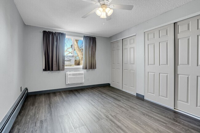 Building Photo - 1 Bedroom, 1 bath, 3rd floor Apartment