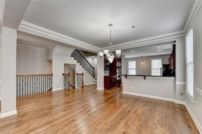 Building Photo - 486 Vinings Estates Dr SE