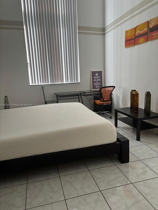 Building Photo - 18800 NE 29th Ave