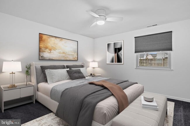 Building Photo - 604 Iva Ln