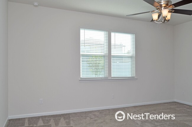 Building Photo - 95511 Hanover Ct