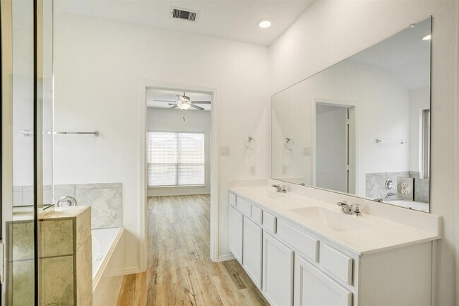 Building Photo - 3719 McCrary Falls Wy