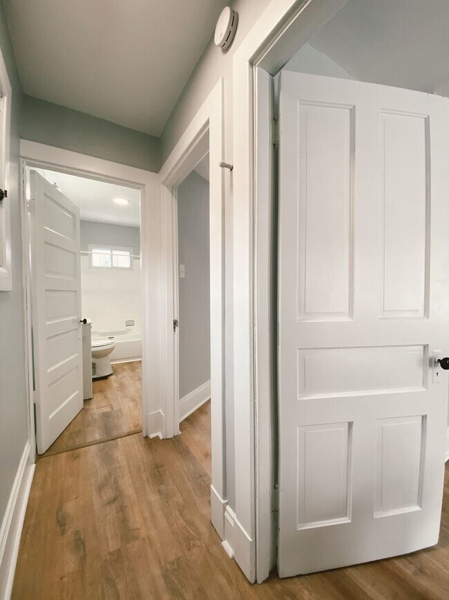 Building Photo - NEWLY RENOVATED 2  BEDROOM IN THE HEART OF MOUNT OLIVER!