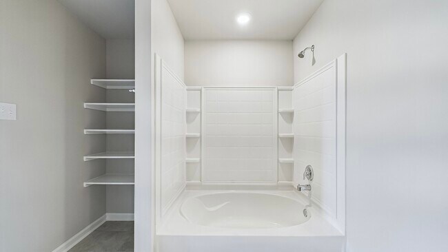 Building Photo - 105 Whirlaway Dr