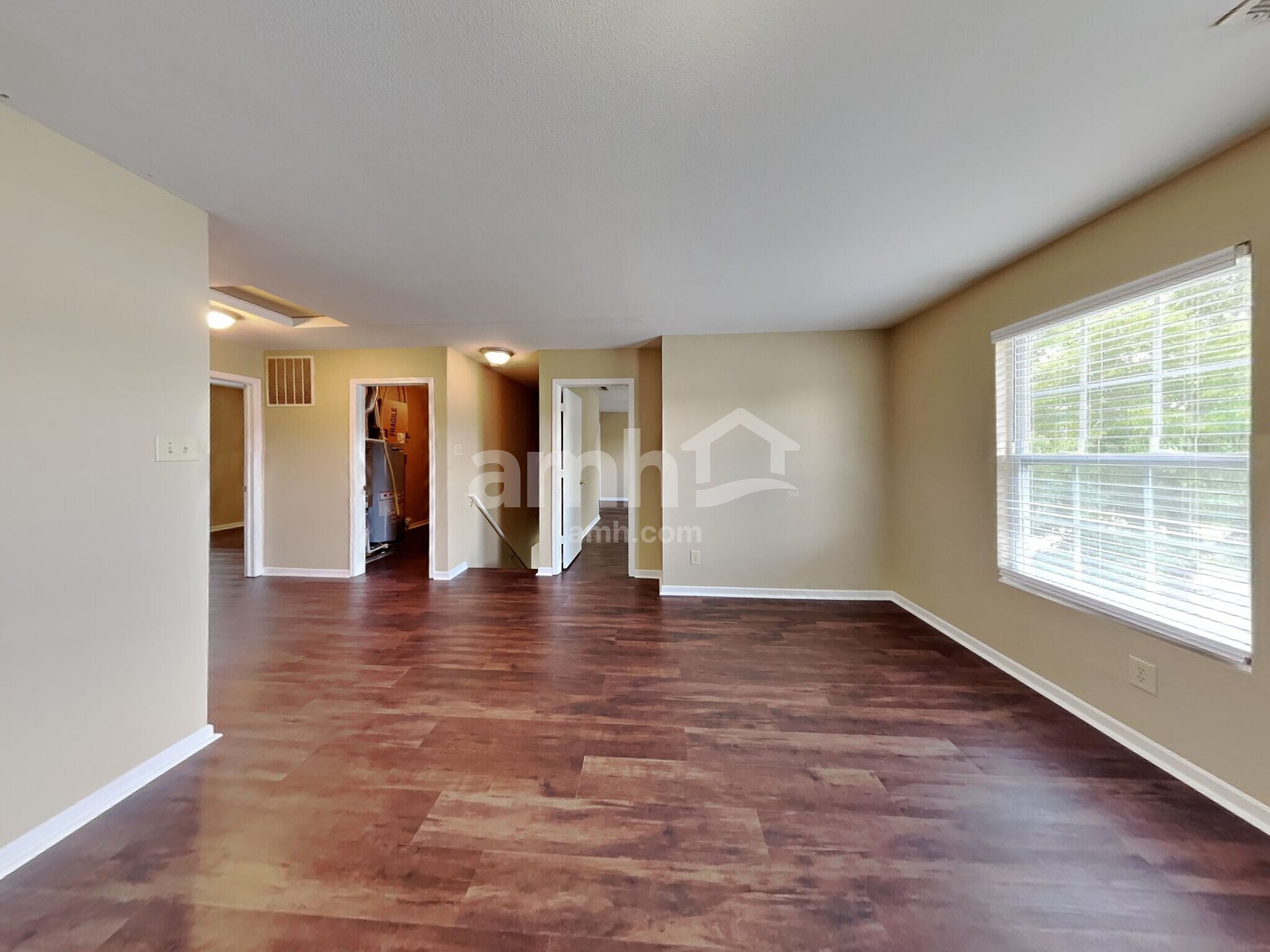 Building Photo - 2361 Blackthorn Dr