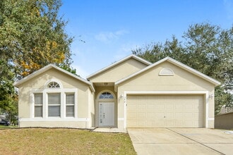 Building Photo - 792 Lake Doe Blvd