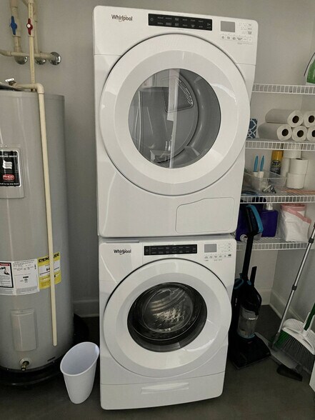 Building Photo - 758 N Broadway