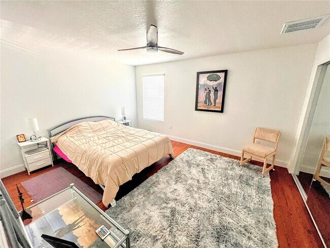 Building Photo - 7035 Brickell Ct
