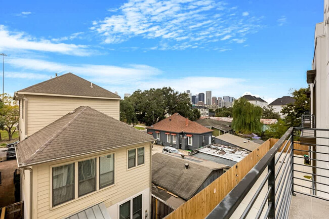 Building Photo - 2109 McGowen St