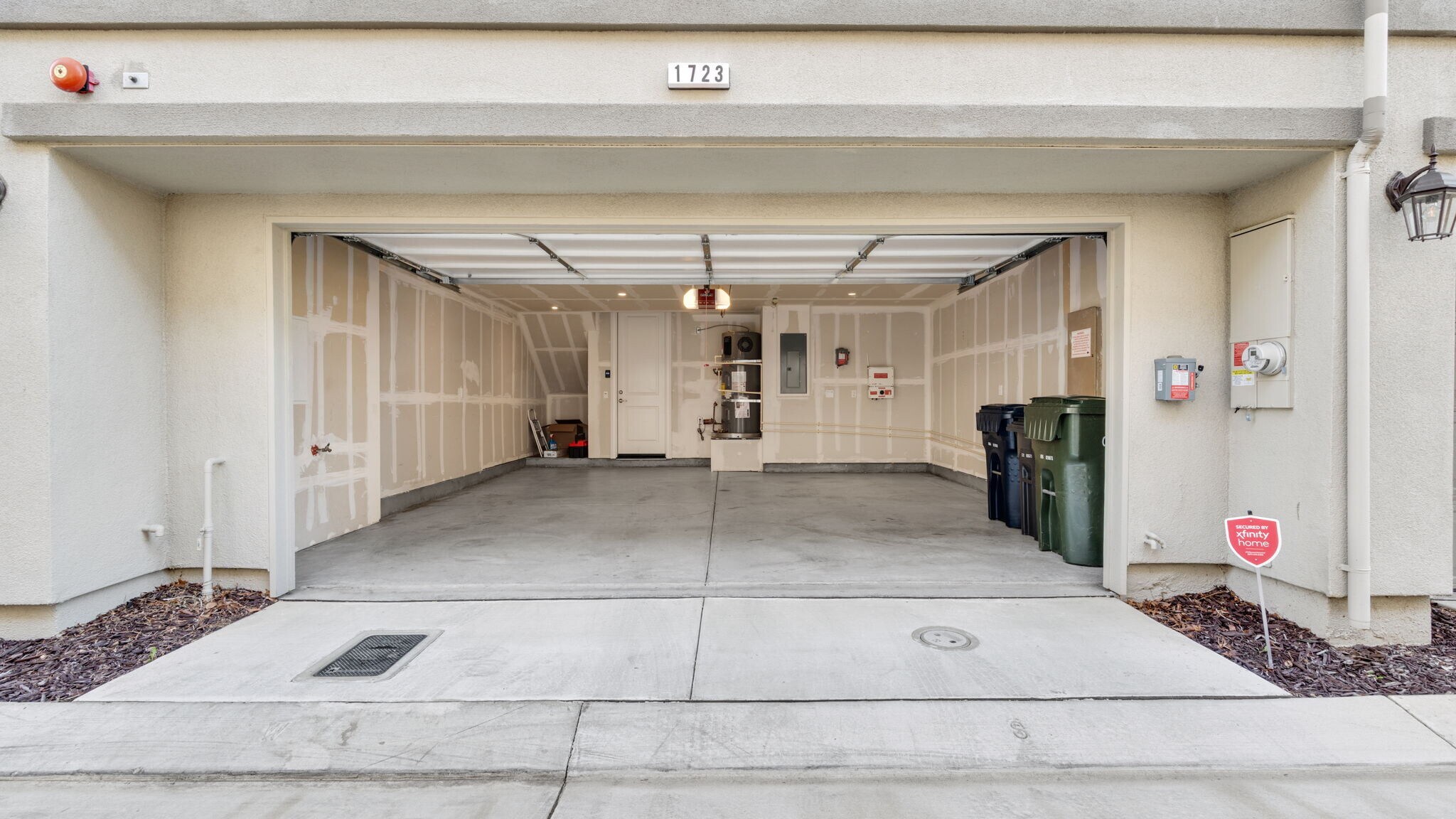 Building Photo - 1723 Pedrozzi Cmn