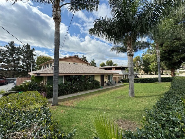 Building Photo - 8863 San Bernardino Rd