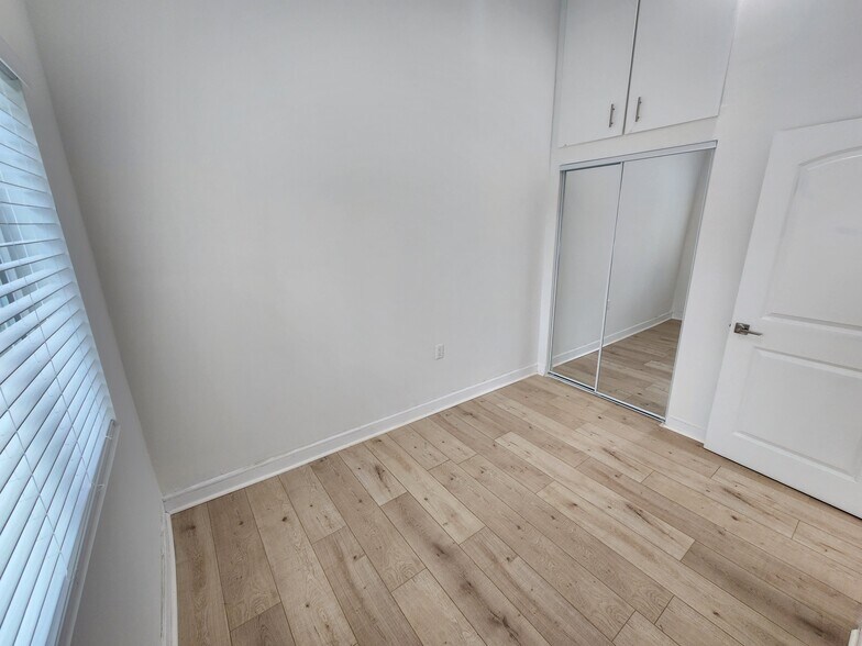 Building Photo - 6522 Camellia Ave