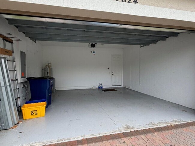 Building Photo - 2824 Bellarosa Circle