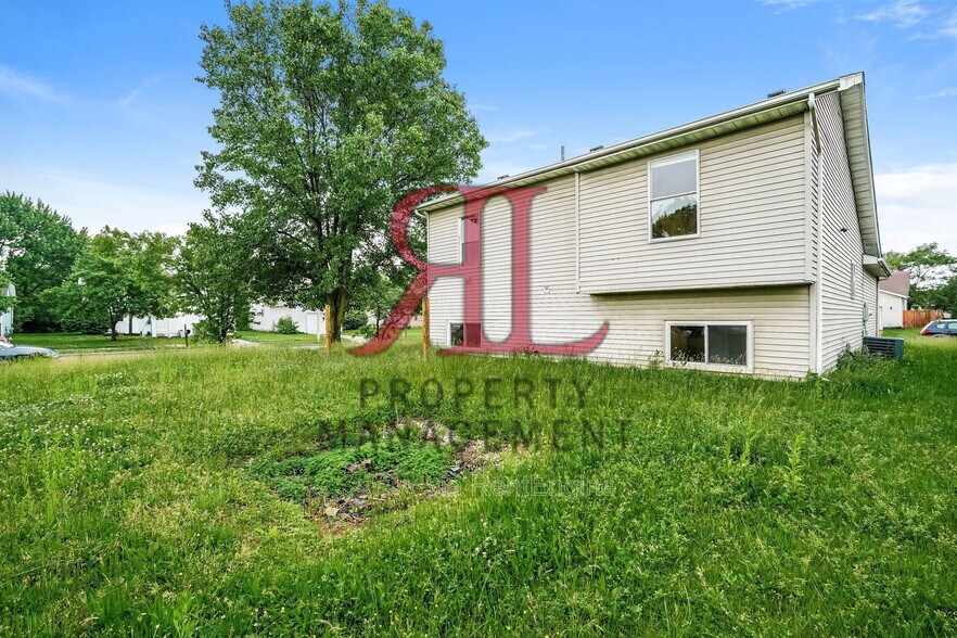 Building Photo - 1640 Butterfly Ct