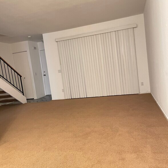 Building Photo - 28817 Conejo View Dr