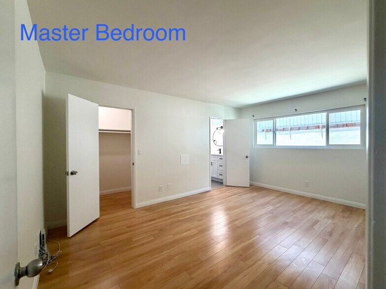 Building Photo - 844 7th St