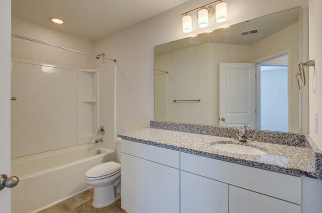 Building Photo - 7821 Montview Rd