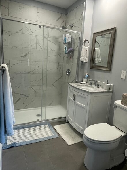 Building Photo - 55 W Fifth St