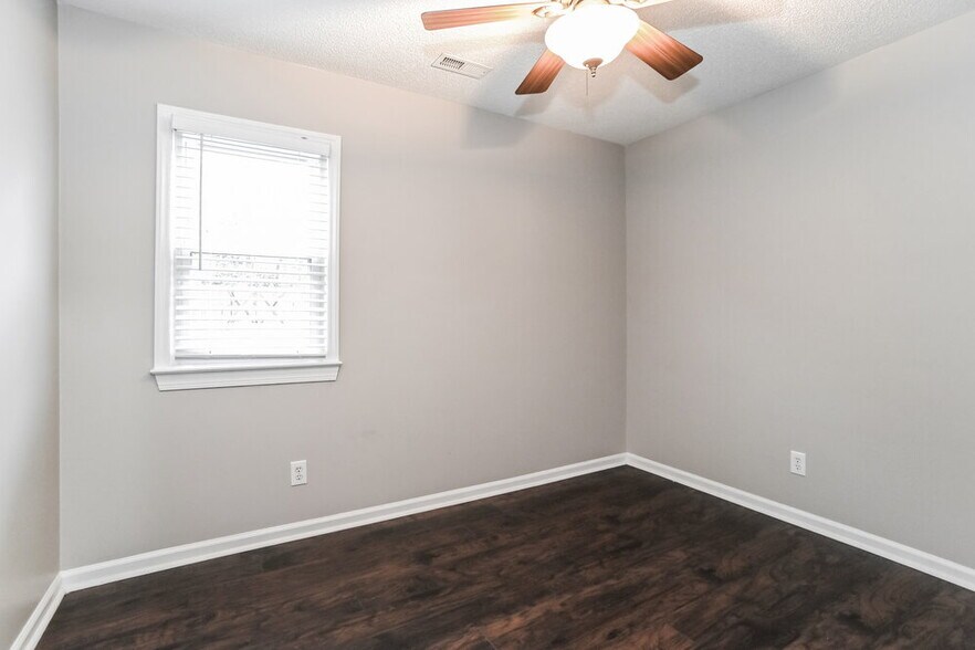 Building Photo - 3100 Faircroft Way