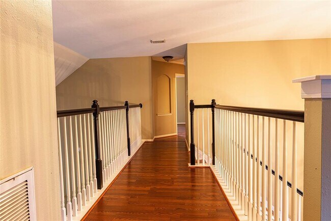 Building Photo - 14407 Eastern Redbud Ln