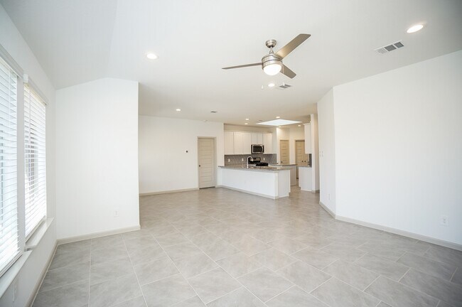 Building Photo - 3318 Parker Trce Dr