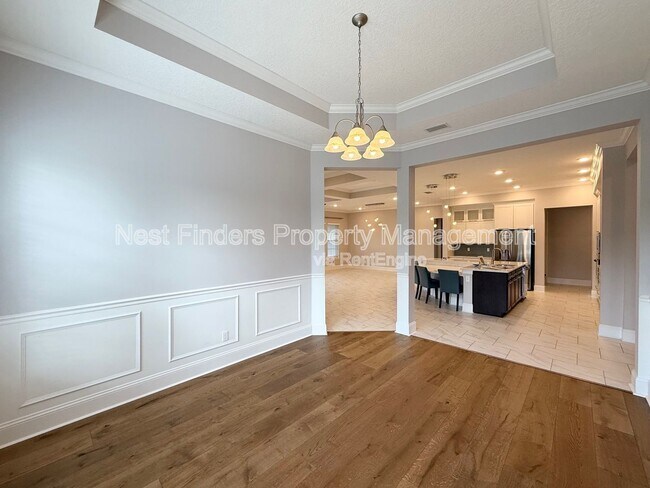 Building Photo - 652 Bronson Pkwy