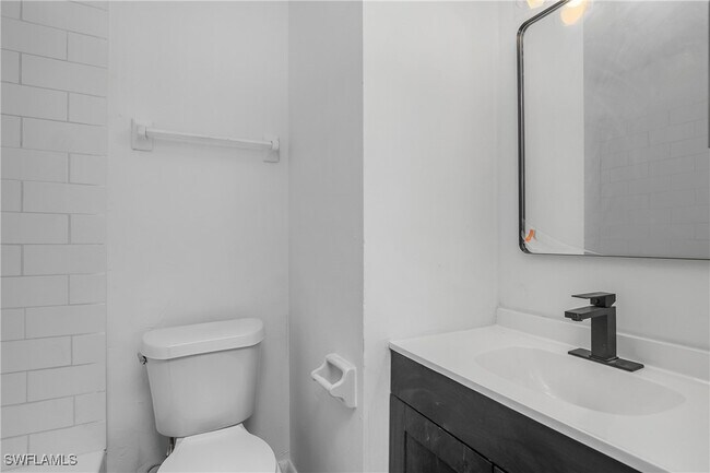 Building Photo - 1143 Joel Blvd