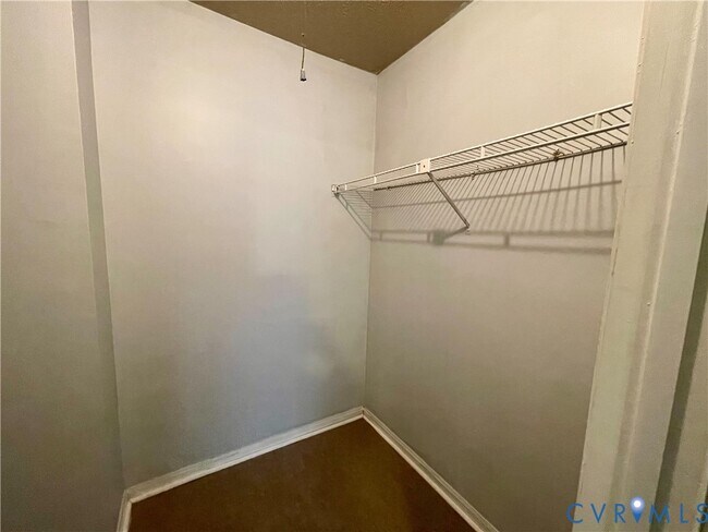 Building Photo - 9397 London Tower Ct