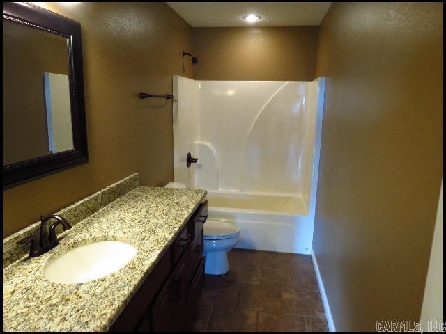 Building Photo - 14 Cody Ln