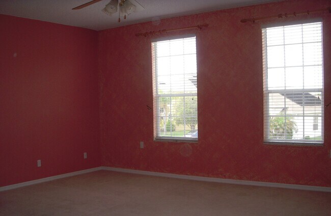 Building Photo - 812 Jade Forest Ave