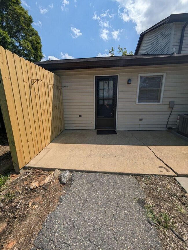 Primary Photo - 2BD/1B End Unit at Northtowne Heights