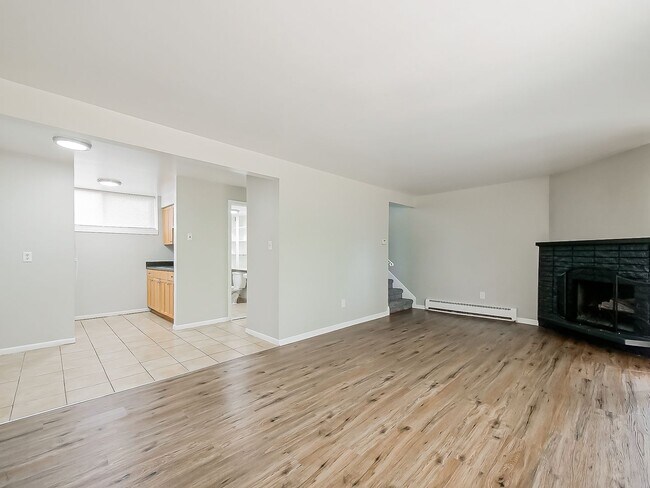 Building Photo - Charming Home in Desirable White Lake Neighborhood