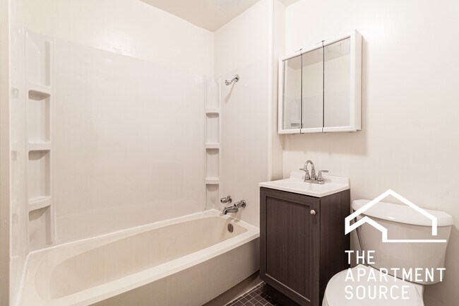 Building Photo - 4112 N Broadway