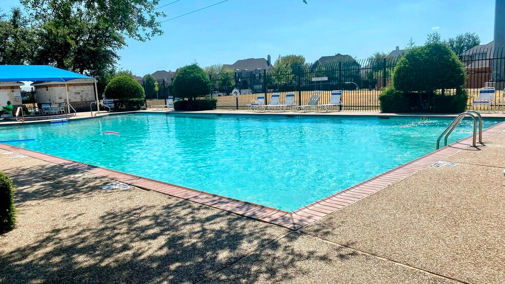 Community pool - 4305 Orchard Gate Ln