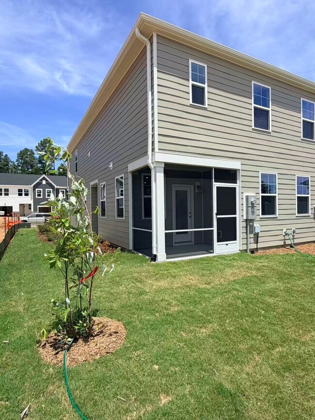 Building Photo - 219 Deercroft Dr