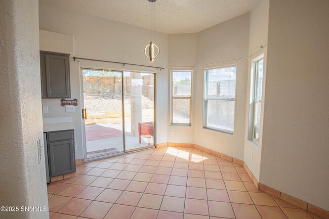 Building Photo - 2656 Bearcat Dr