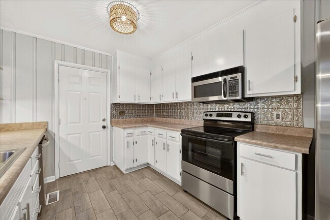 Building Photo - 3237 Harrow Pl