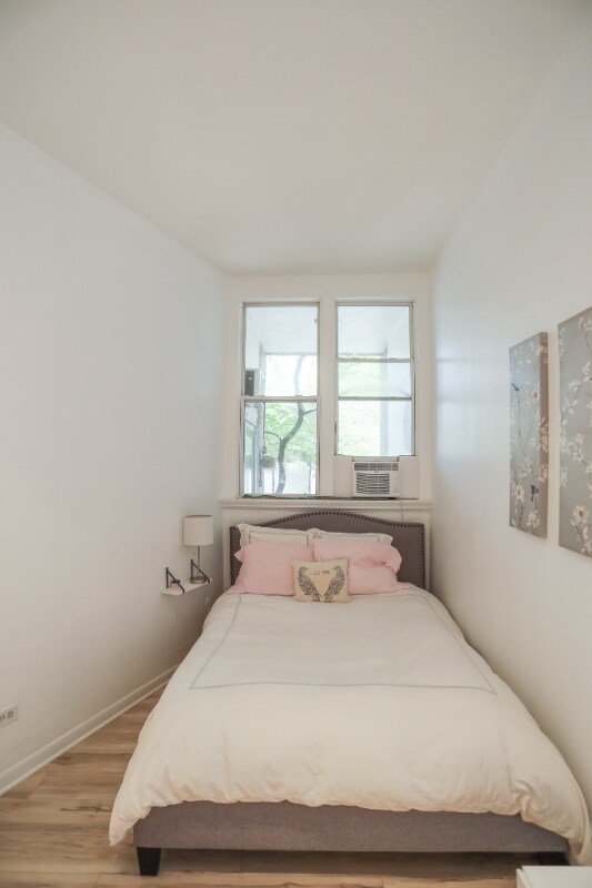 Building Photo - 1750 N Wells St