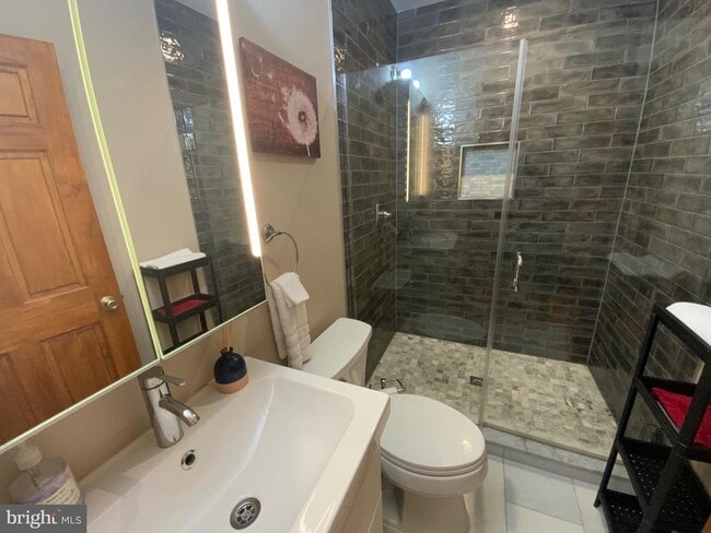 Building Photo - 1837 16th St NW