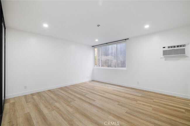 Building Photo - 17000 Burbank Blvd