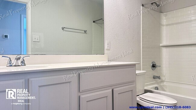 Building Photo - YOUR 3-BED, 2-BATH DREAM HOME AWAITS IN GRAND PRAIRIE