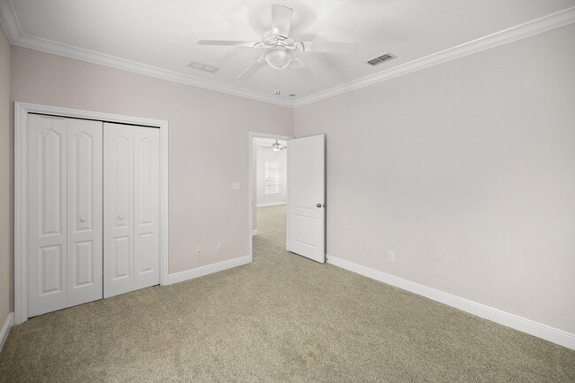 Building Photo - 1578 Venice Ave