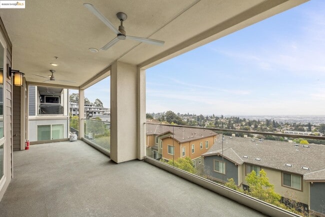 Building Photo - 6733 Skyview Dr